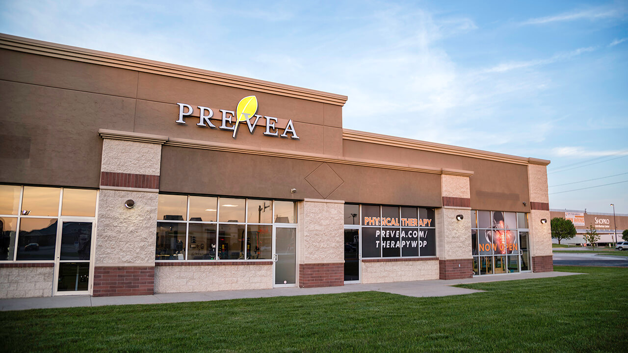 front of Prevea Lawrence Drive Health Center